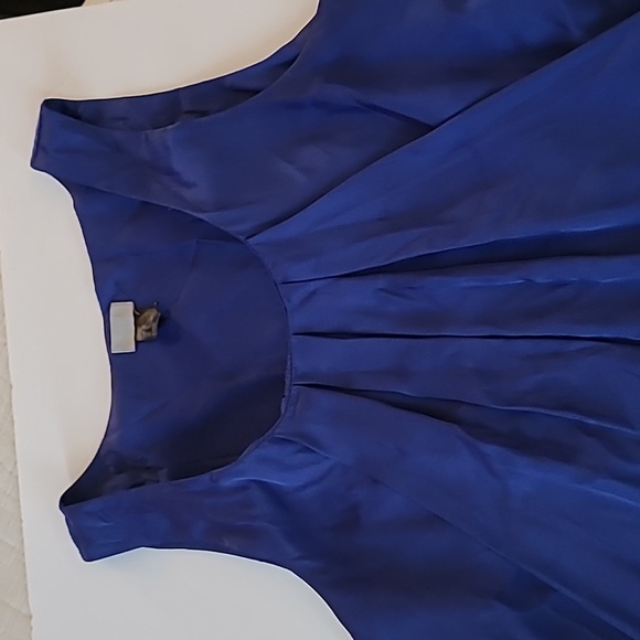 Royal blue silky tank - Picture 1 of 3